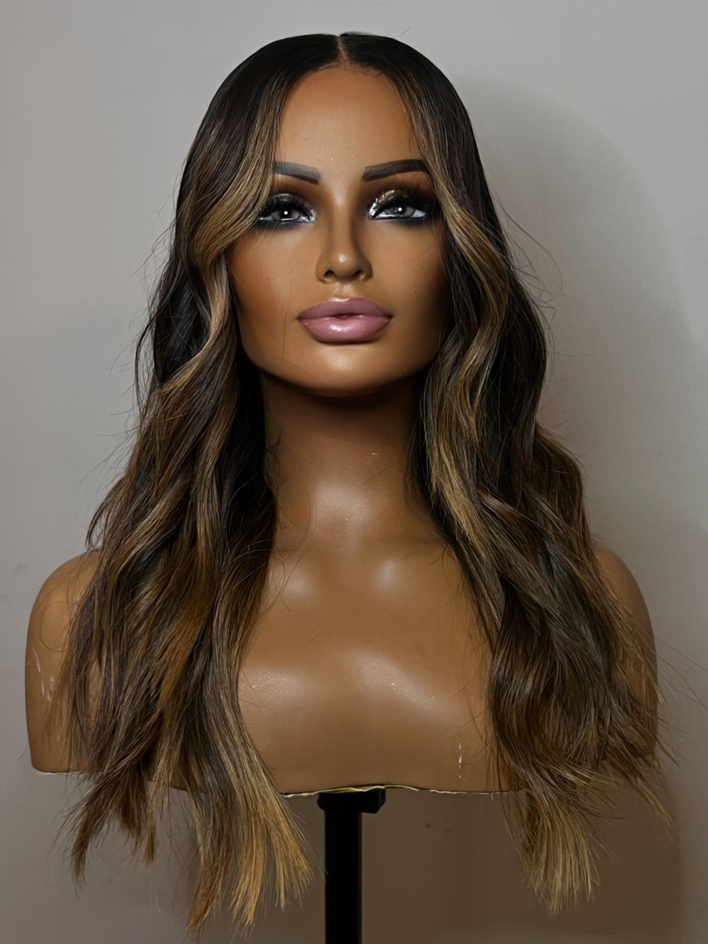 Nina Unit | Glueless